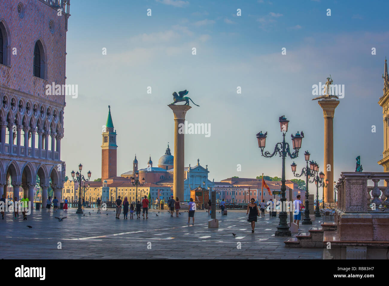 Saint Mark and Saint Theodore Column in venice Stock Photo - Alamy