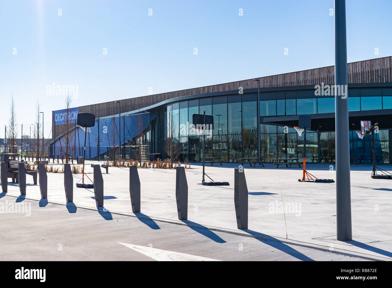 Neuville-en-Ferrain Roncq,FRANCE-February25,2018:Newly built decathlon store in the Roncq shopping center. Stock Photo