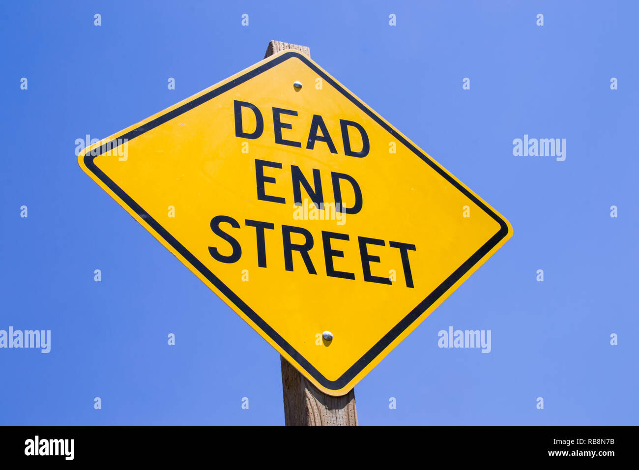 Dead End Road Traffic Sign Stock Photos & Dead End Road Traffic Sign