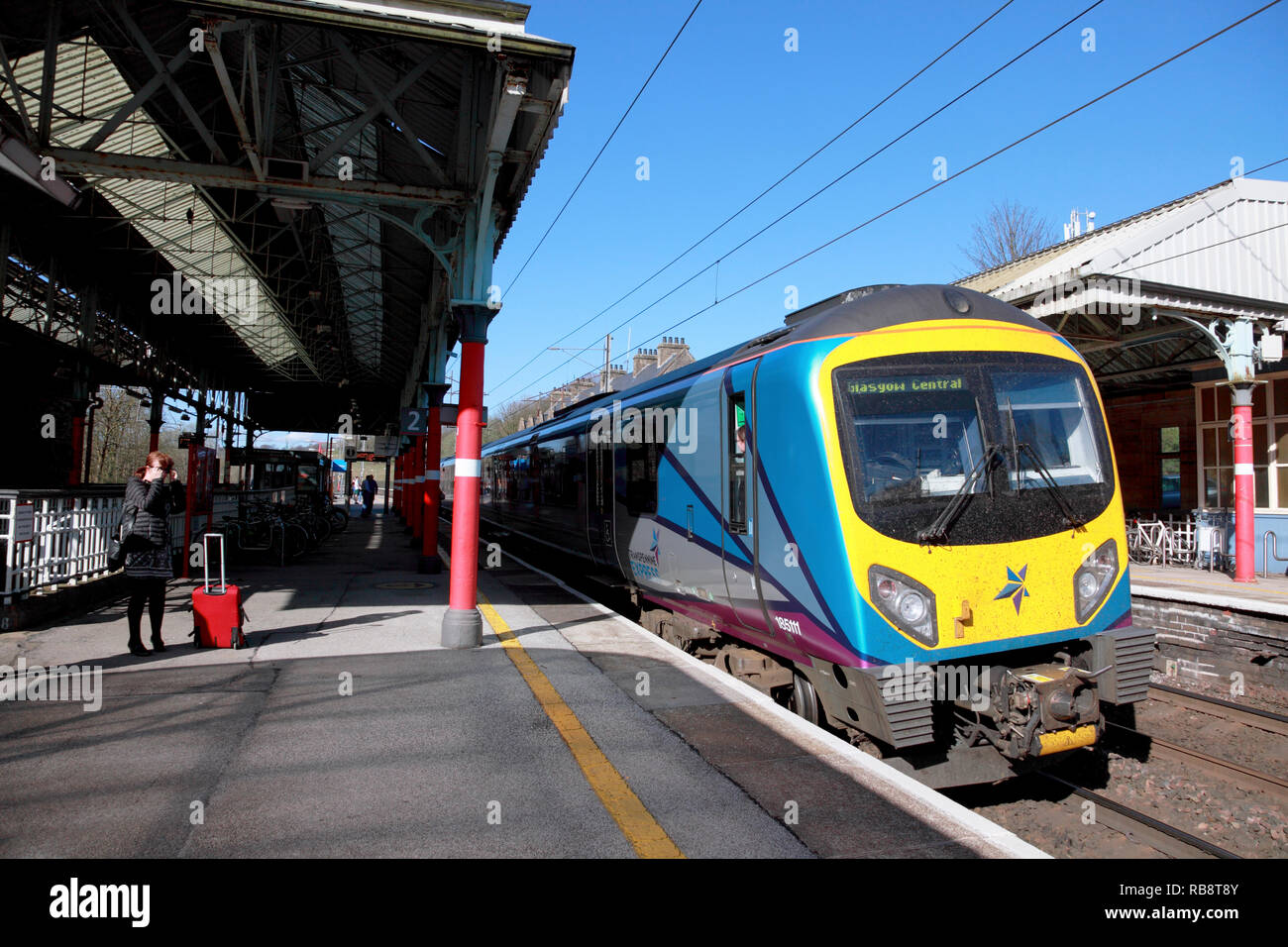 A TransPennine Express train at Platform 2 at Oxenholme station in the Lake District, Cumbria, northern England Stock Photo