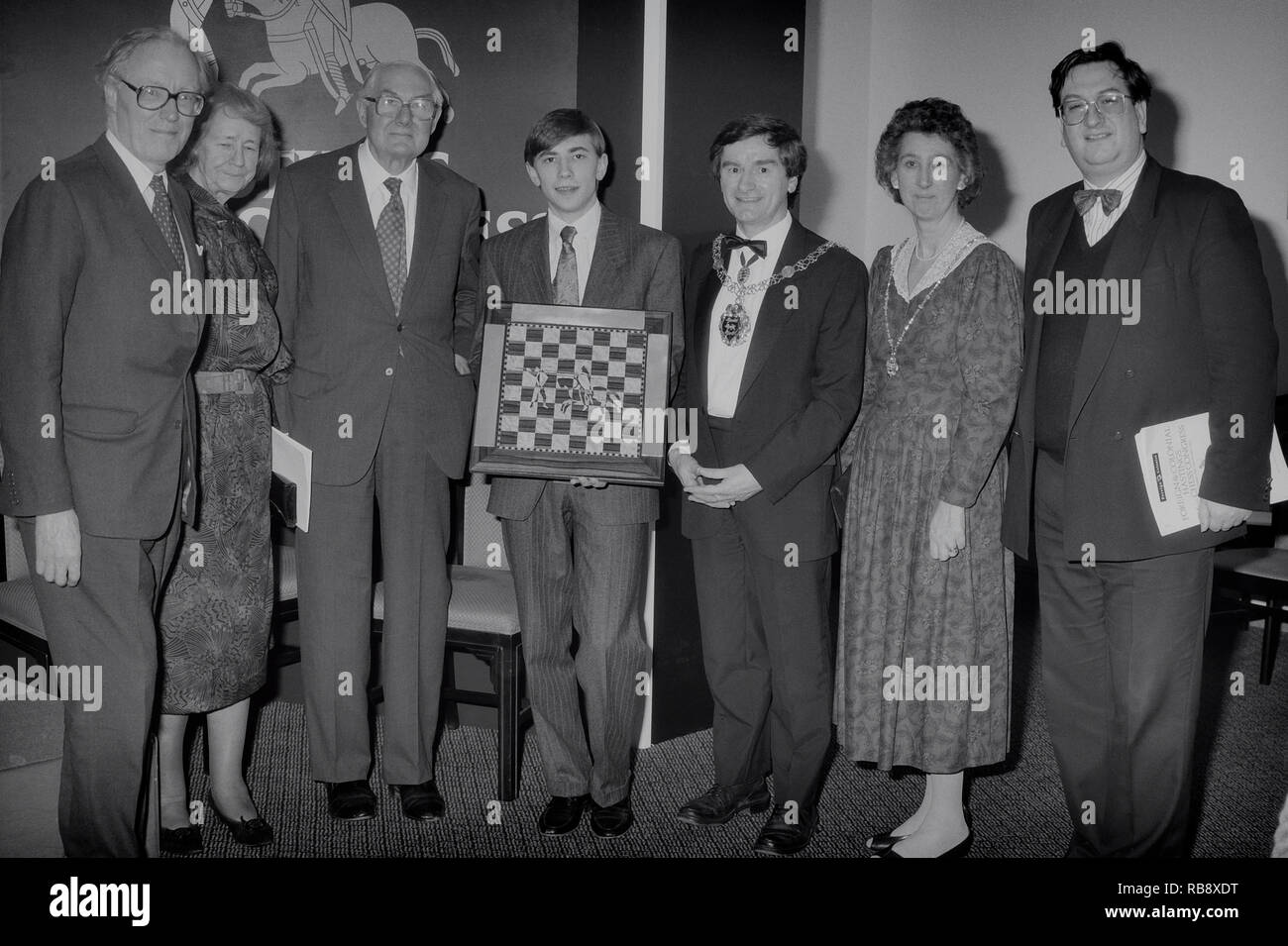 Winners presentation to Evgeny Bareev by Lord Callahan at the Hastings 66th Annual International Chess Congress. Premier tournament. 1990. England, UK Stock Photo