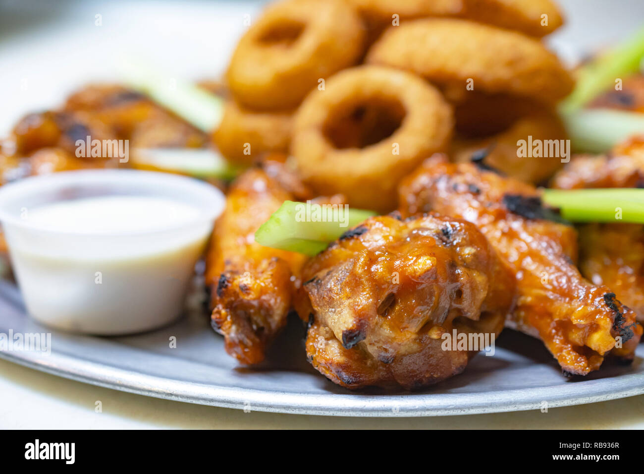Mit anderen Bands Schlüssel Pef chicken wing ring speichern Stickerei