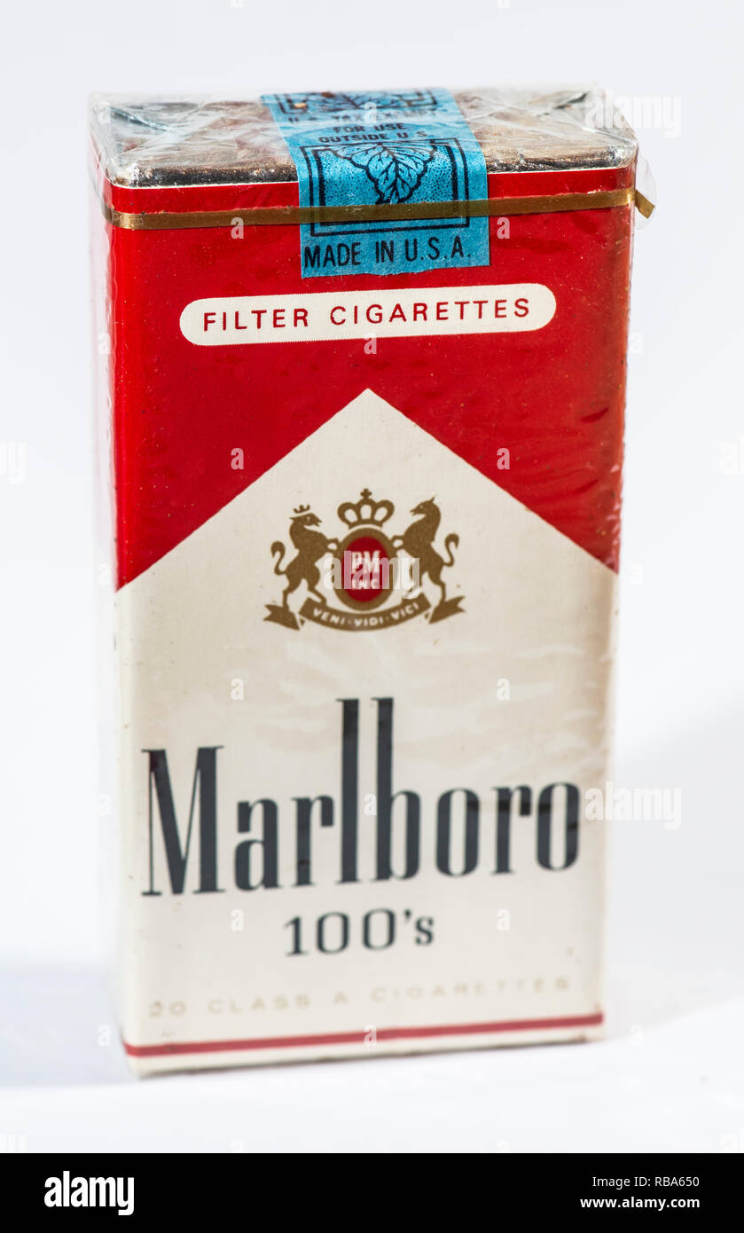 Vintage Marlboro cigarettes 100s produced in the USA. Banderole on top of  the pack. Red package. Close shot of filter cigarettes pack. US tax exempt  Stock Photo - Alamy