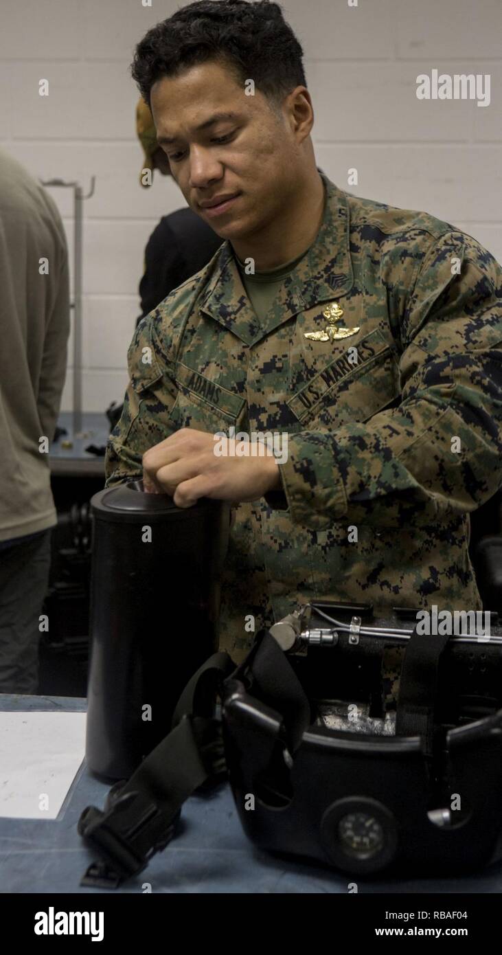 Combatant diver hires stock photography and images Alamy