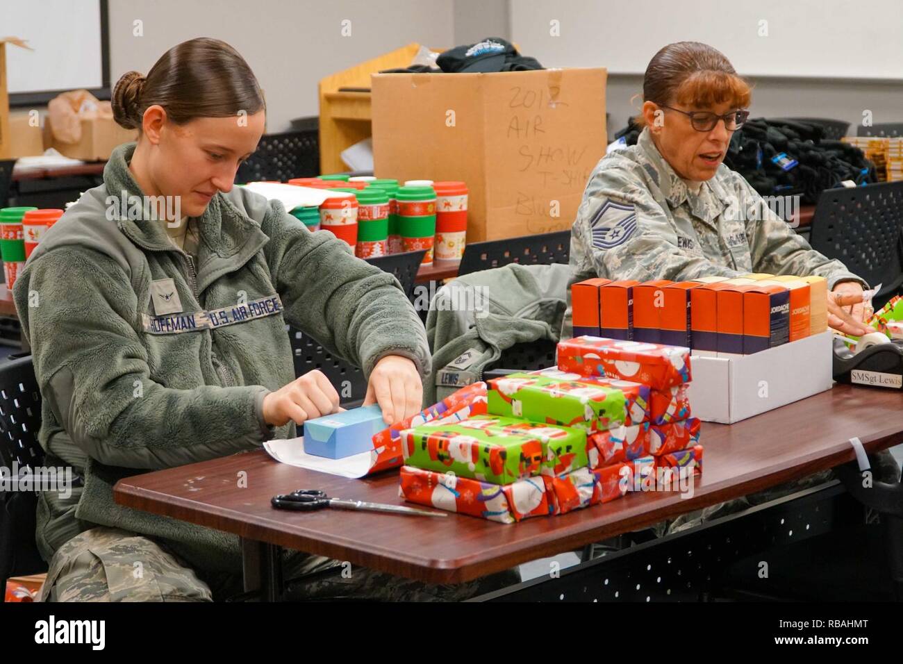 Karla lewis hires stock photography and images Alamy