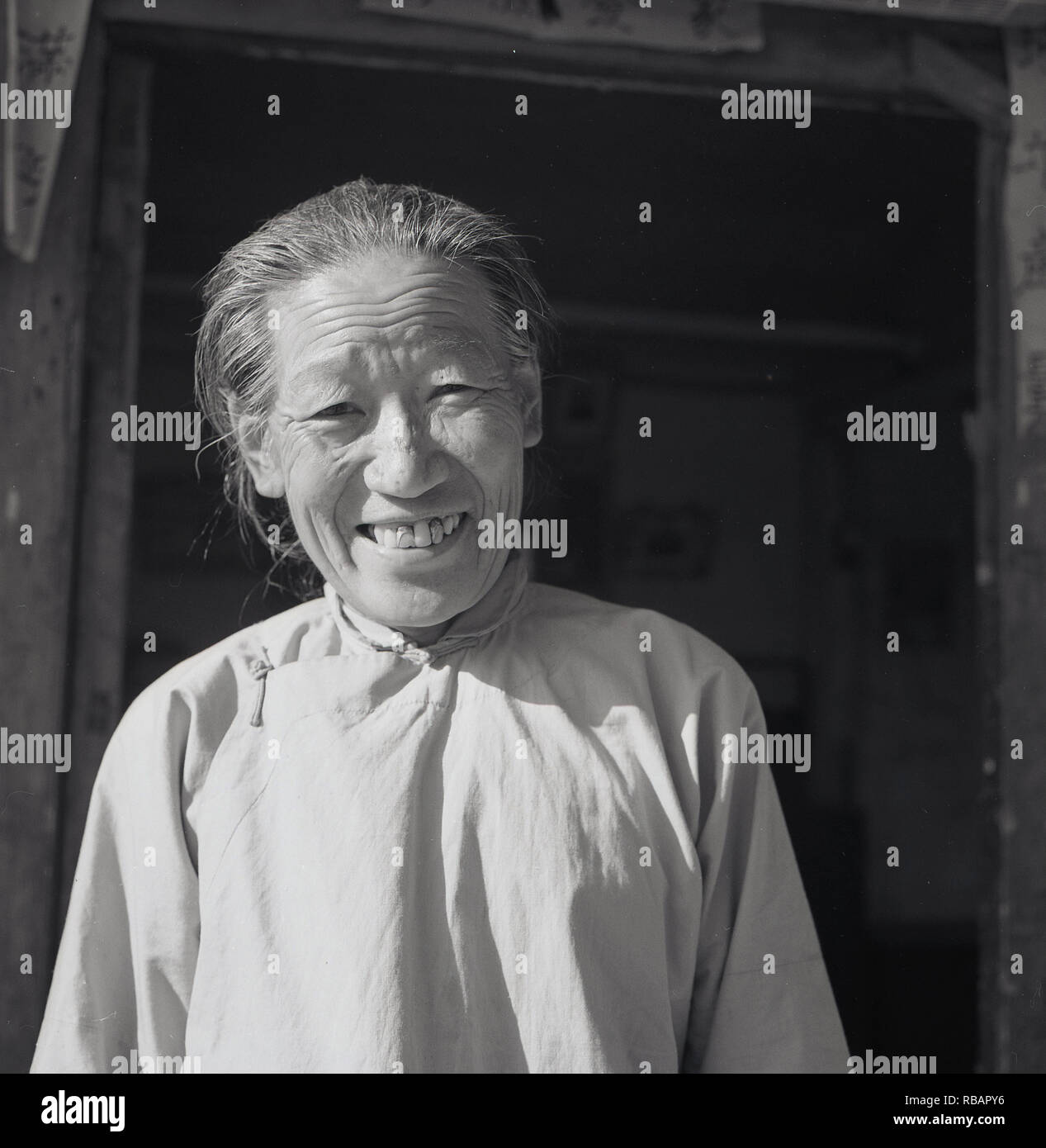 Chinese Woman Tunic Traditional Hi res Stock Photography And Images Alamy