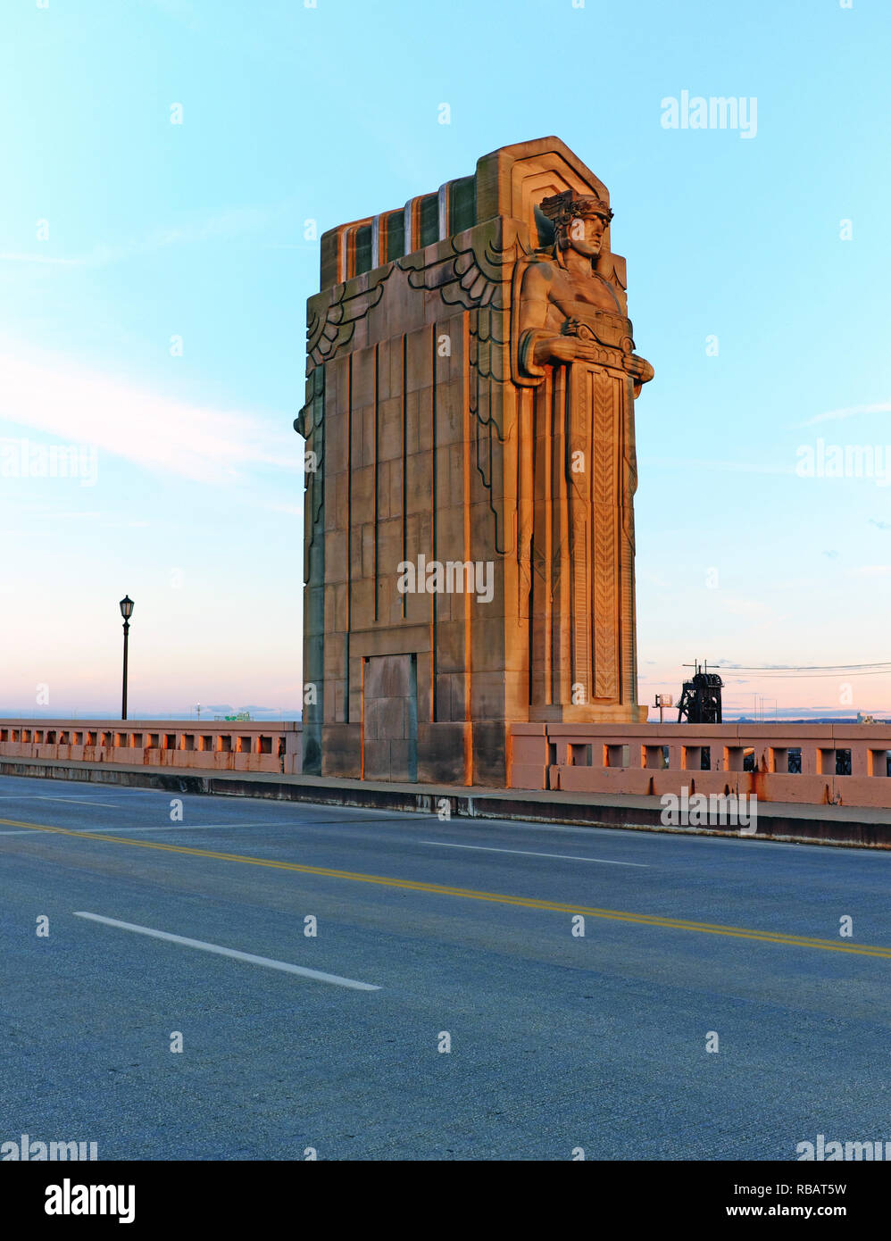 The Hope Memorial Bridge, also known as the Lorain-Carnegie Bridge, in Cleveland, Ohio, USA is known for its decorative Art-Deco pylons. Stock Photo