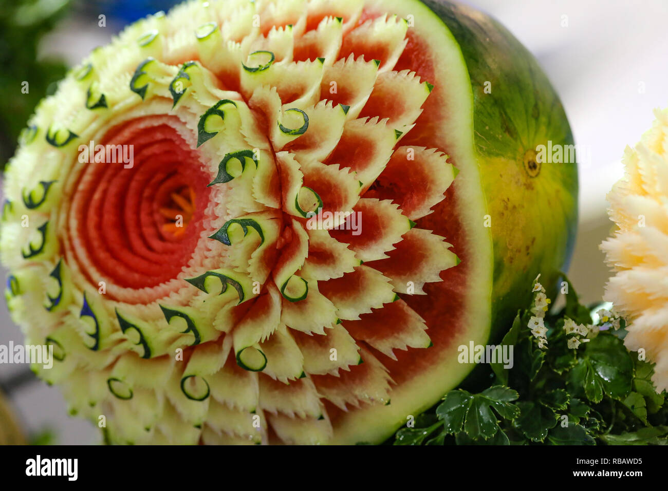 Thai vegetable carvings hi-res stock photography and images - Alamy, image size:1300x956