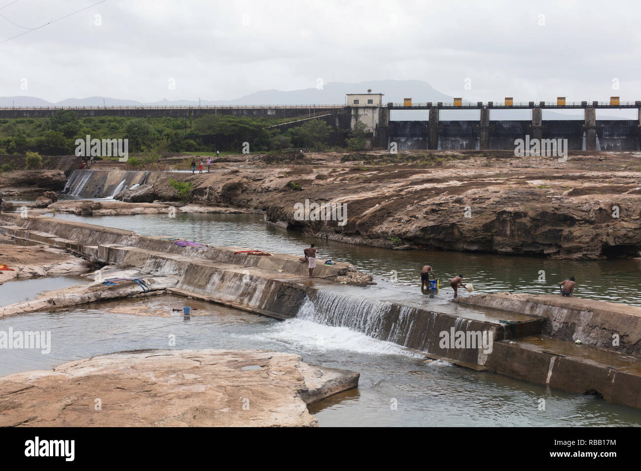 Khadakwasla dam hires stock photography and images Alamy