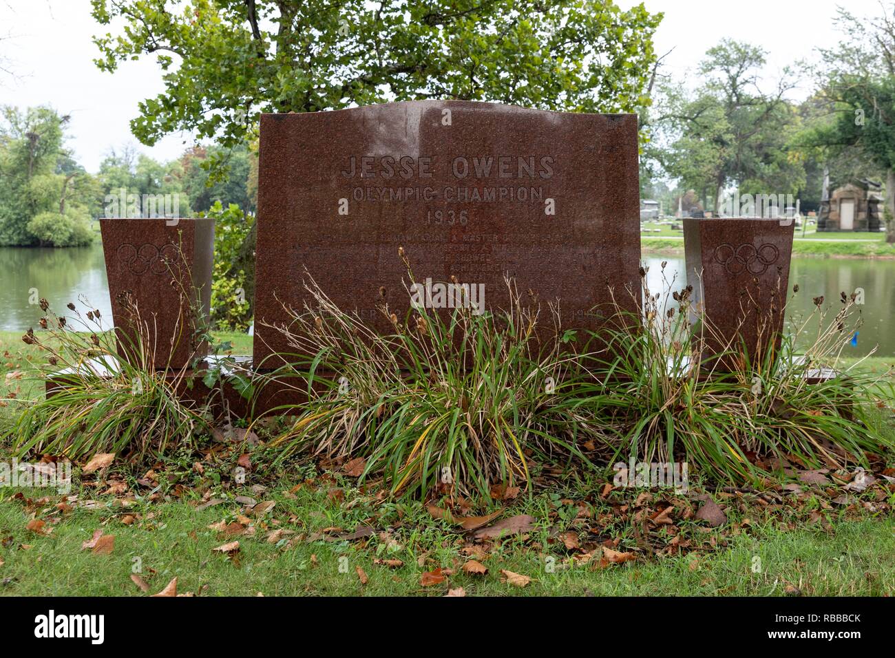 Jesse Owens burial at Oak Woods Cemetery. Chicago, Illinois. September,  2018 Stock Photo - Alamy