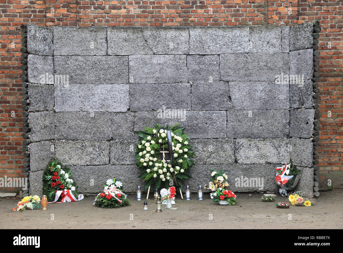 Recreation of the grim 'Death's Wall' where prisoners were shot, at Auschvitz 1 concentration camp, in Poland Stock Photo