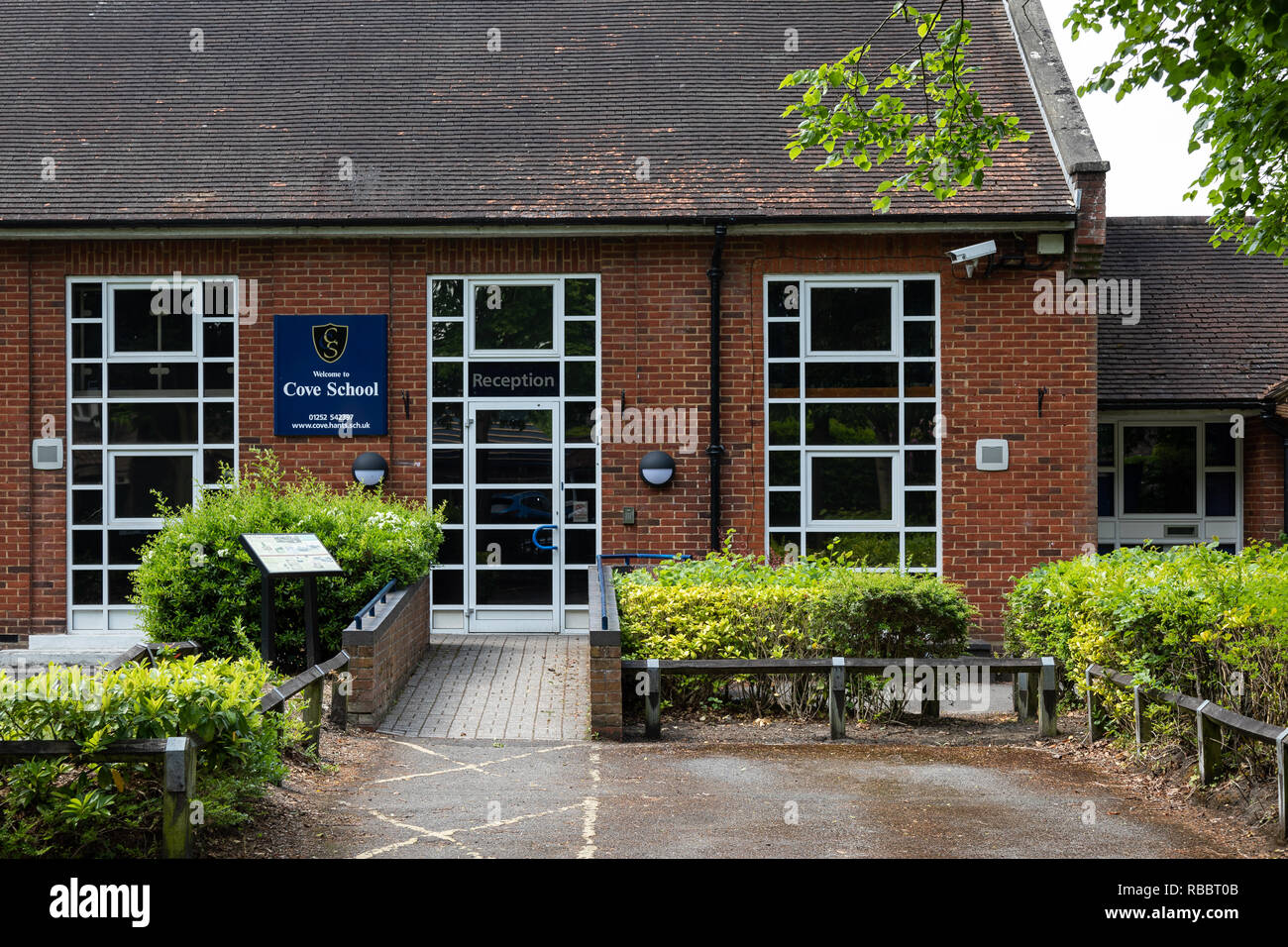 Cove School, St Johns Road, Farnborough, Hampshire, UK Stock Photo Alamy