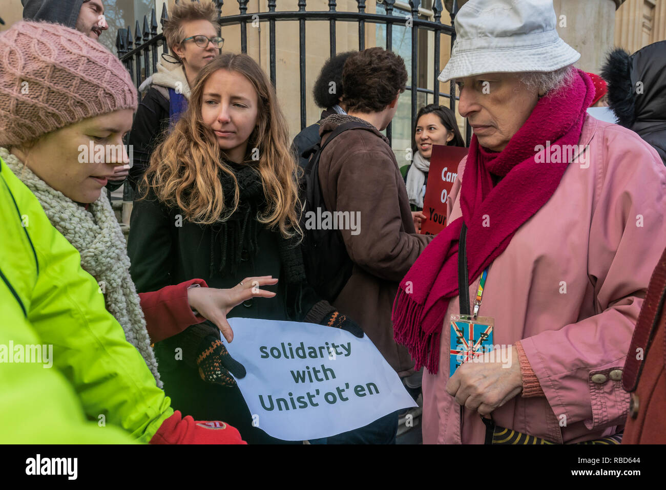 Canada embassy hi-res stock photography and images - Page 13 - Alamy