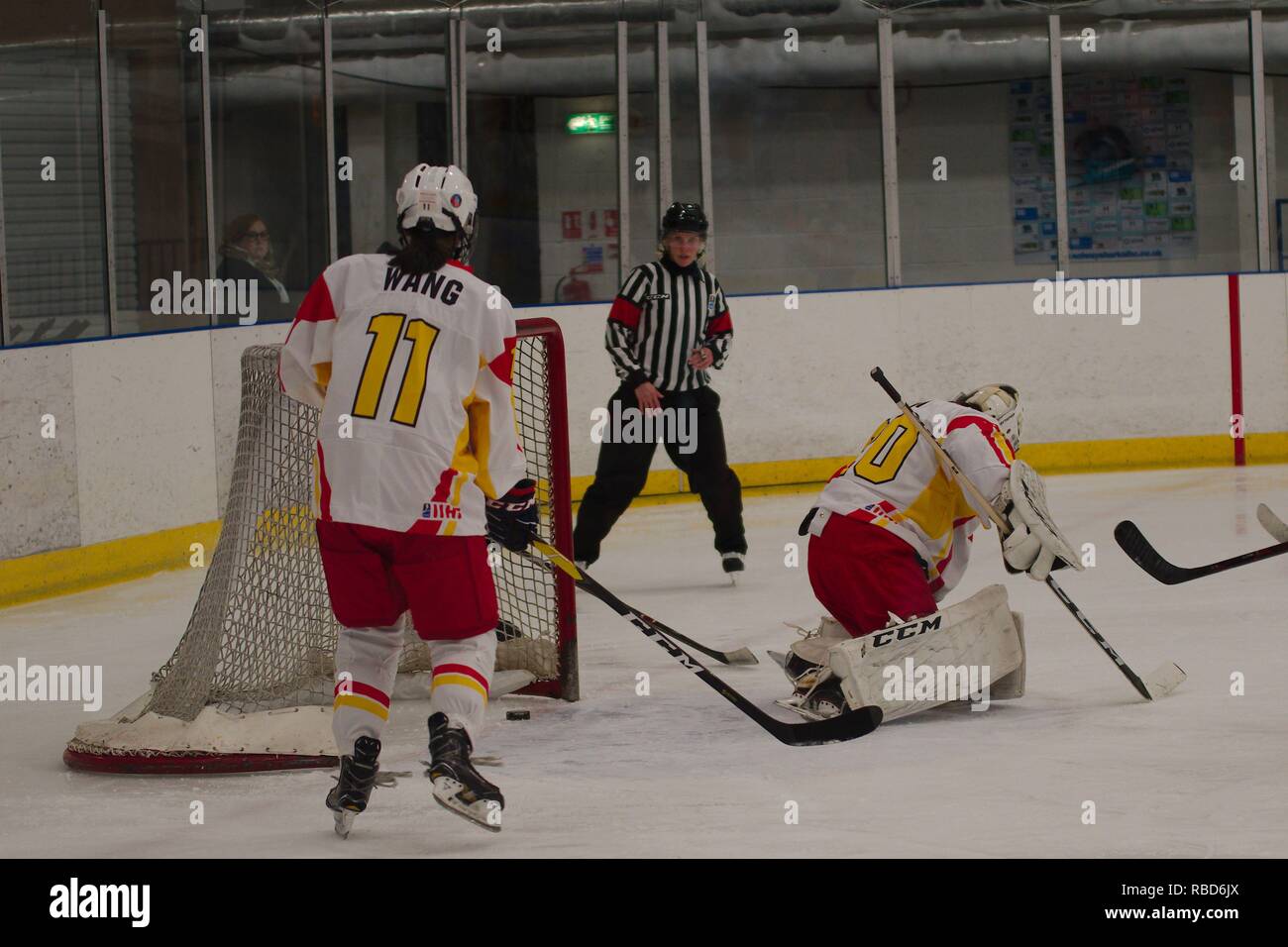 Line u18 hires stock photography and images Alamy