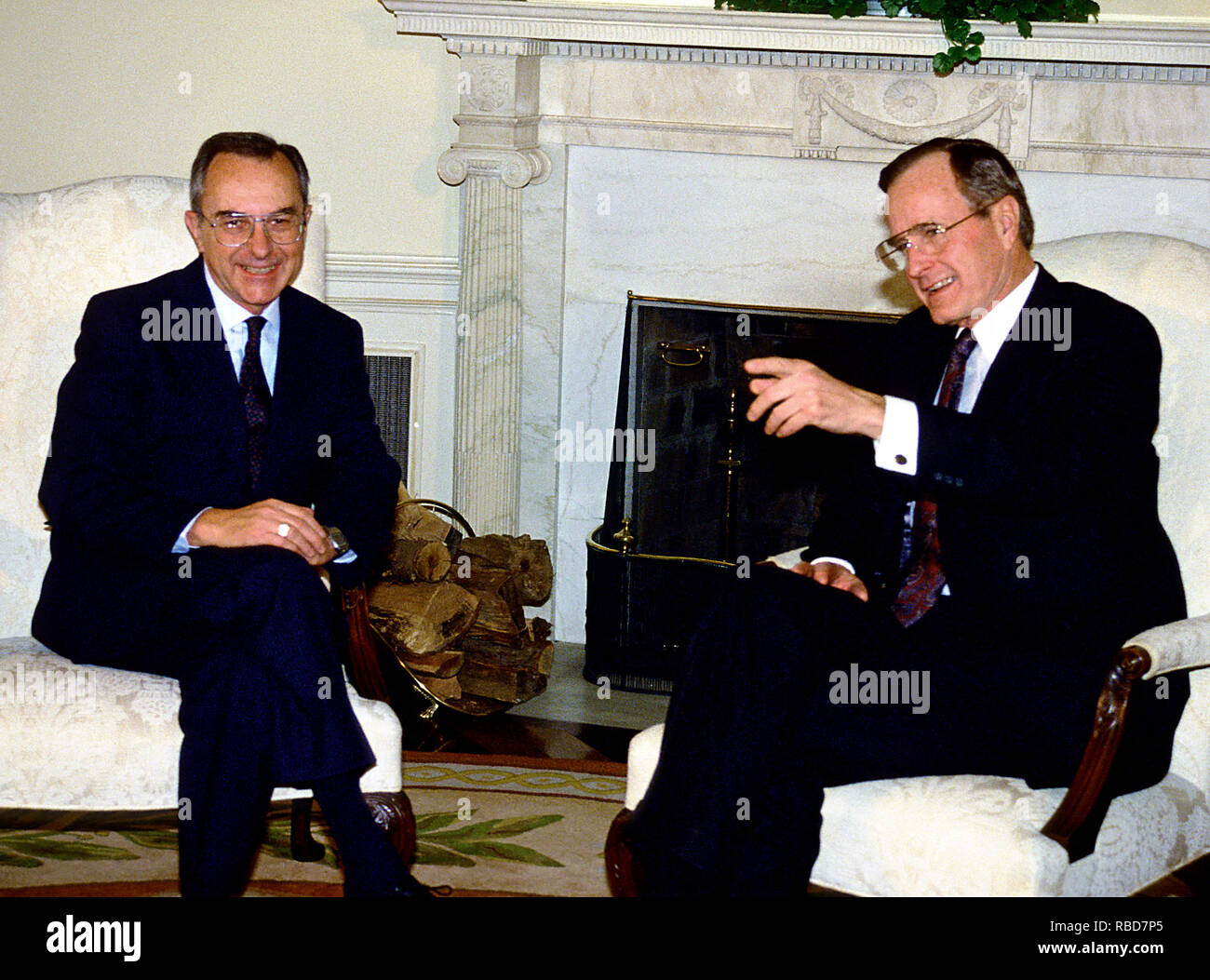 Washington, United States Of America. 22nd Mar, 2008. Washington, DC - (FILE) -- United States President George H.W. Bush, right, meets Foreign Minister Moshe Arens of Israel in the Oval Office of the White House in Washington, DC on Monday, March 13, 1989.Credit: Arnie Sachs/CNP | usage worldwide Credit: dpa/Alamy Live News Stock Photo