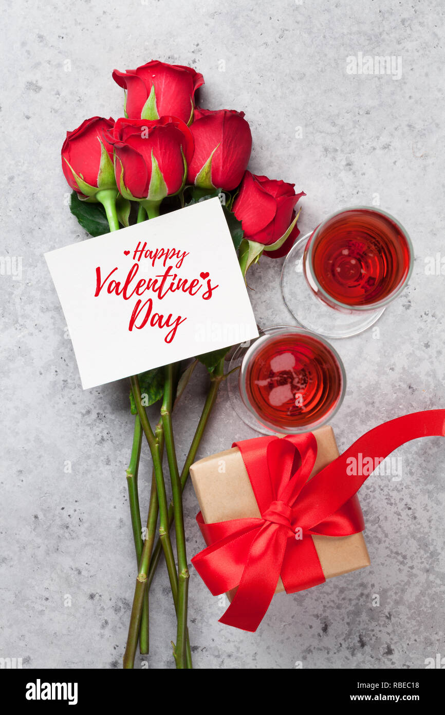 Valentine's day greeting card with red rose flowers bouquet and ...