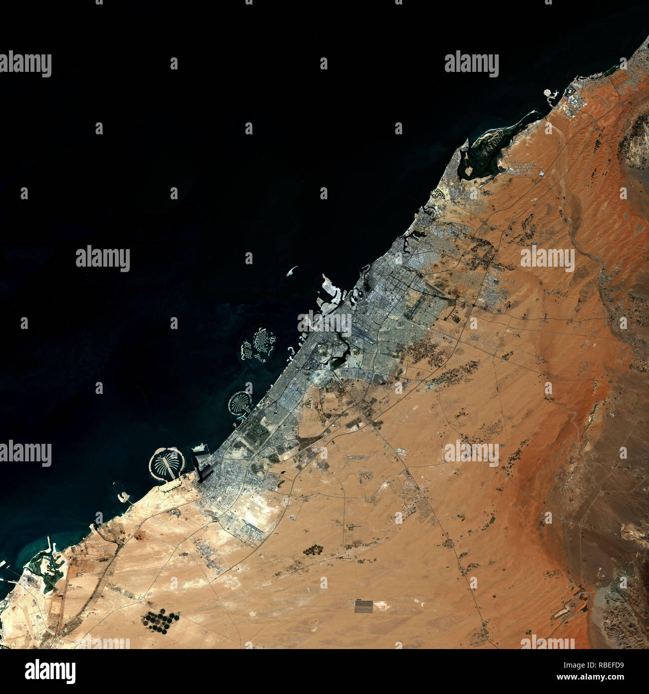 High resolution satellite image of Dubai / United Arab Emirates - contains modified Copernicus Sentinel data [2018] Stock Photo