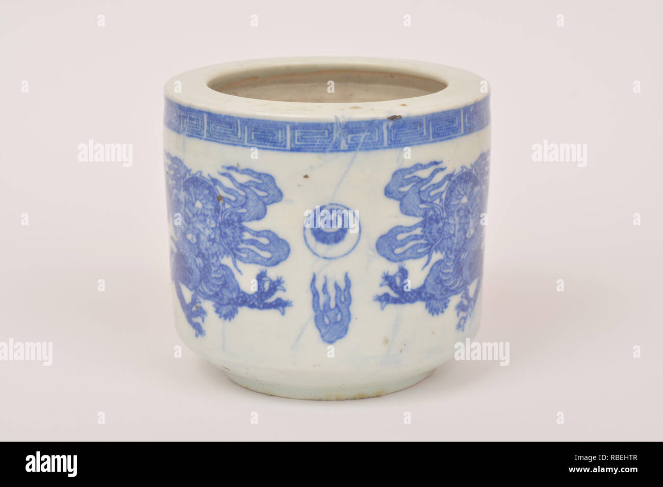 ceramic incense burner dragon Stock Photo Alamy