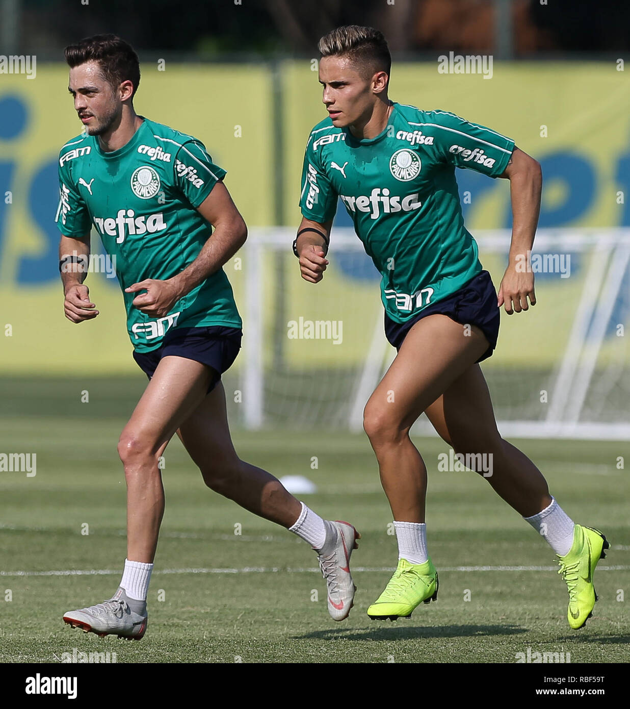 Sao Paulo Sp 09 01 2019 Treino Do Palmeiras Players Hyoran And Raphael Veiga D From Se Palmeiras During Training At The Football Academy Photo Cesar Greco Fotoarena Stock Photo Alamy