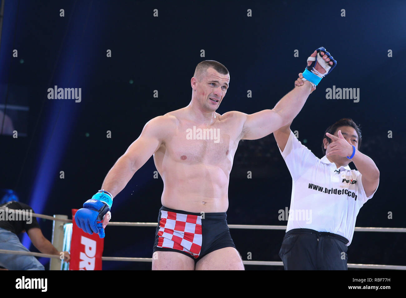 Saitama, Japan. 1st July, 2006. Mirko Cro Cop after winning the PRIDE Open Weight GP 2006 2nd Round Quarterfinal match at Saitama Super Arena in Saitama, Japan, July 1, 2006. Credit: AFLO/Alamy Live News Stock Photo