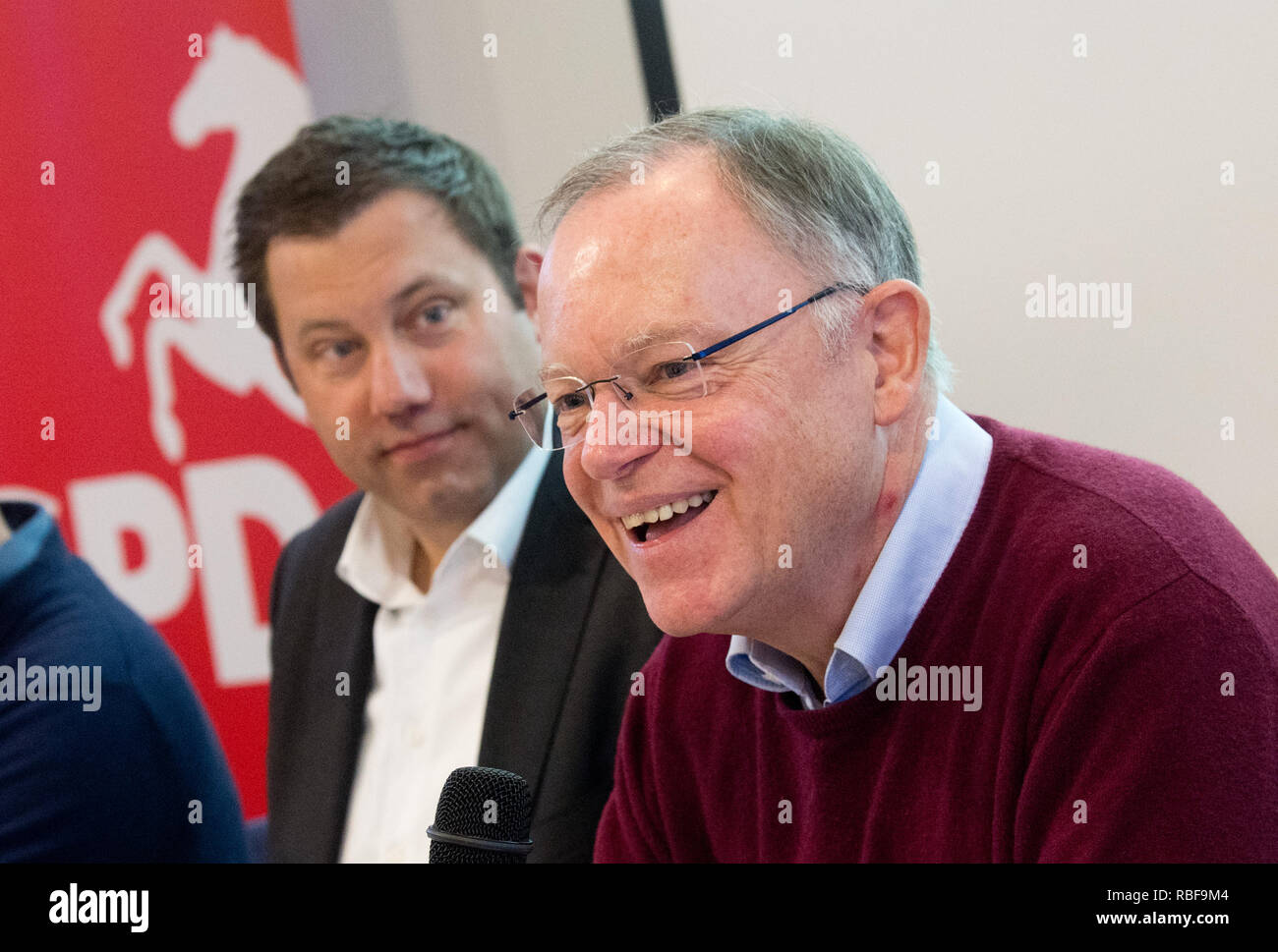 Springe, Germany. 10th Jan, 2019. Stephan Weil (r), Lower Saxony's Prime Minister and State Chairman of the SPD, and Lars Klingbeil, SPD Secretary General, sit at an SPD retreat in Lower Saxony. Credit: Julian Stratenschulte/dpa/Alamy Live News Stock Photo