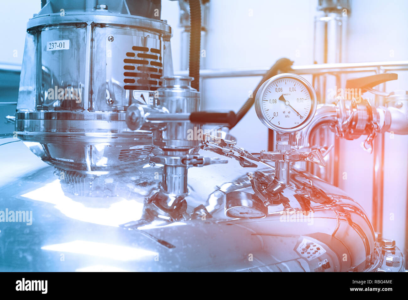 Pressure meter on big hi-res stock photography and images - Alamy