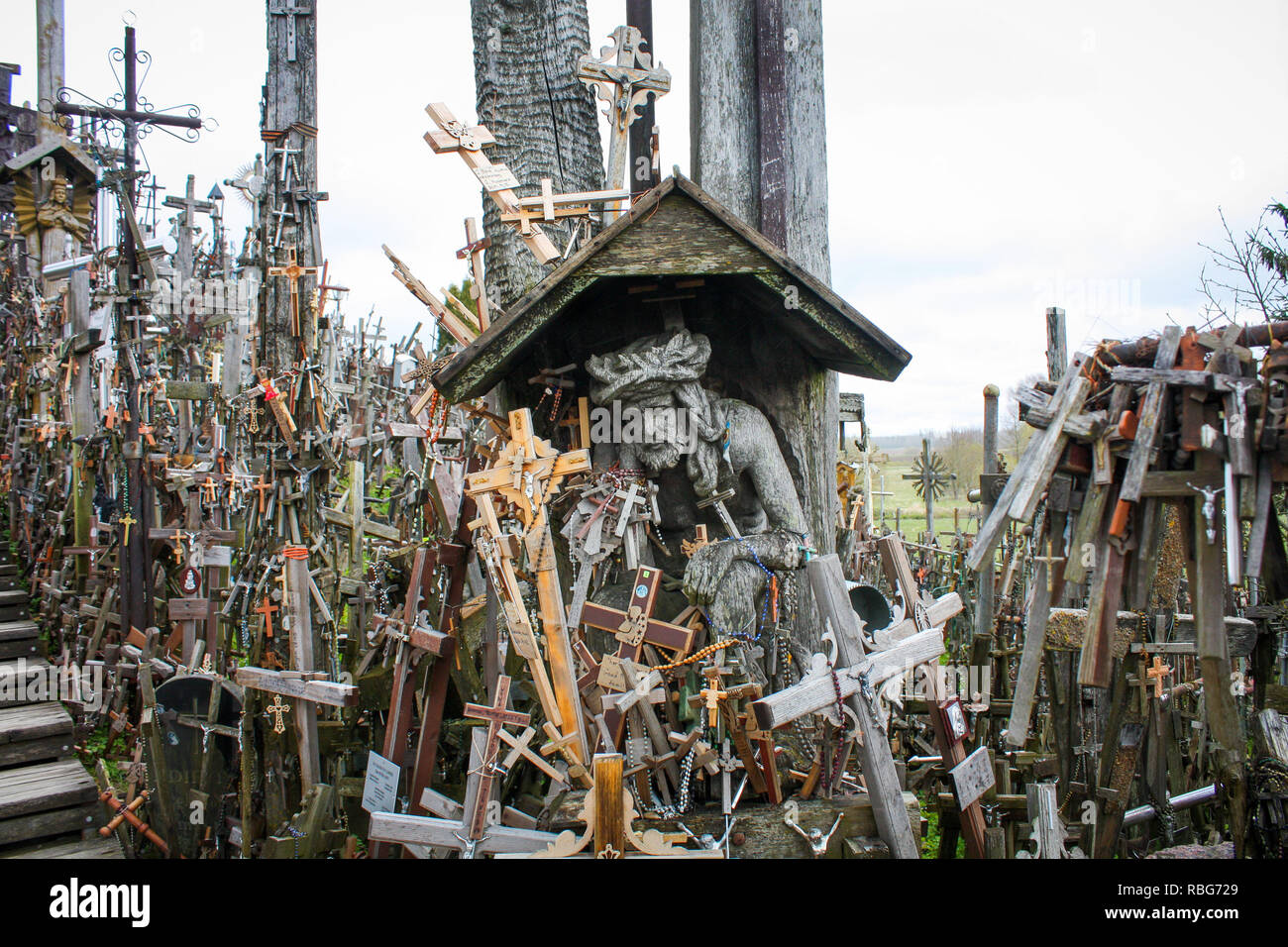 Lithuania, Siauliai: the Hill of Crosses. The Hill of Crosses, a pilgrimage site, symbol of Lithuanian defiance of foreign invaders, with over 100.000 Stock Photo