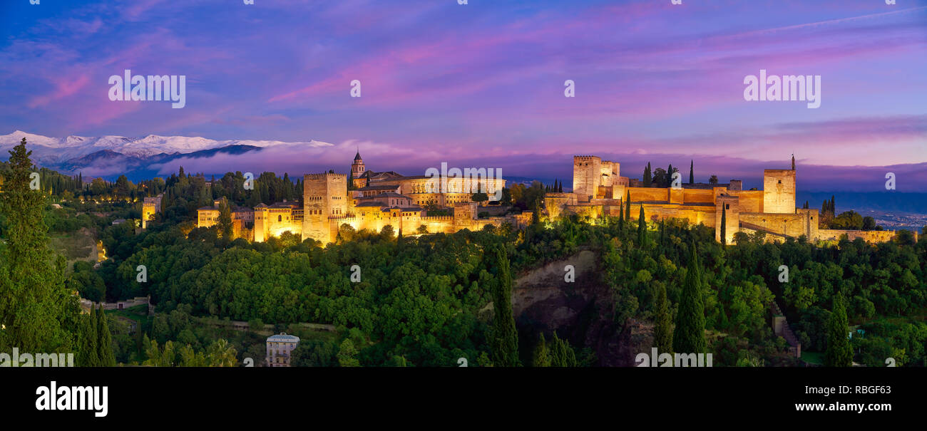 Alhambra Sunset In Granada Of Spain View From Albaicin Stock Photo Alamy alhambra-sunset-in-granada-of-spain-view-from-albaicin-stock-photo-alamy