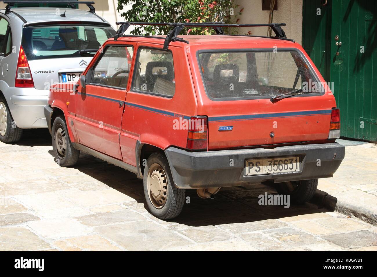 Fiat panda green hi-res stock photography and images - Alamy