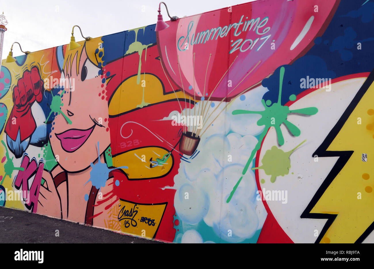 Coney Walls Art - Superwoman, Summertime 2017 - Coney Island Seaside - Brooklyn, New York, NY, USA Stock Photo