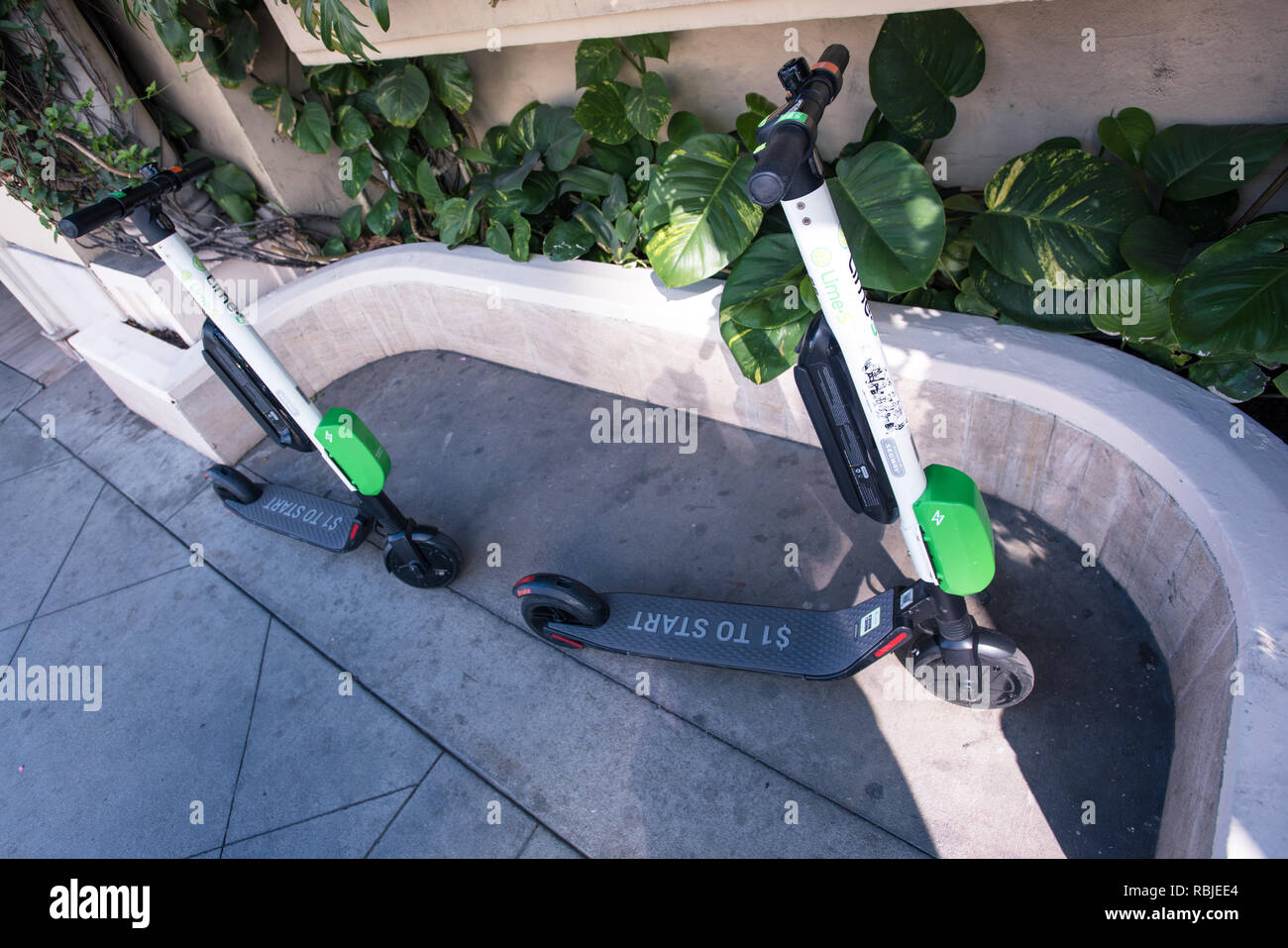 LimeS electric scooter rental. Los Angeles Stock Photo Alamy