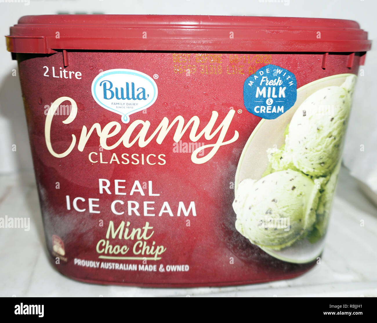 Bulla Creamy Classics Ice Cream Mint Choc Chip 2l tub Stock Photo