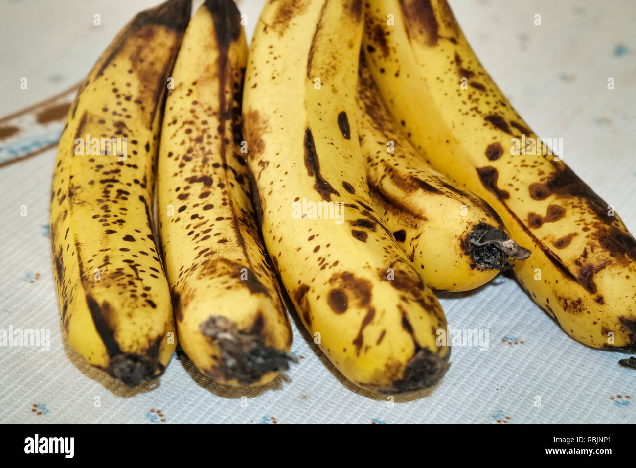 Rotten banana hires stock photography and images Alamy