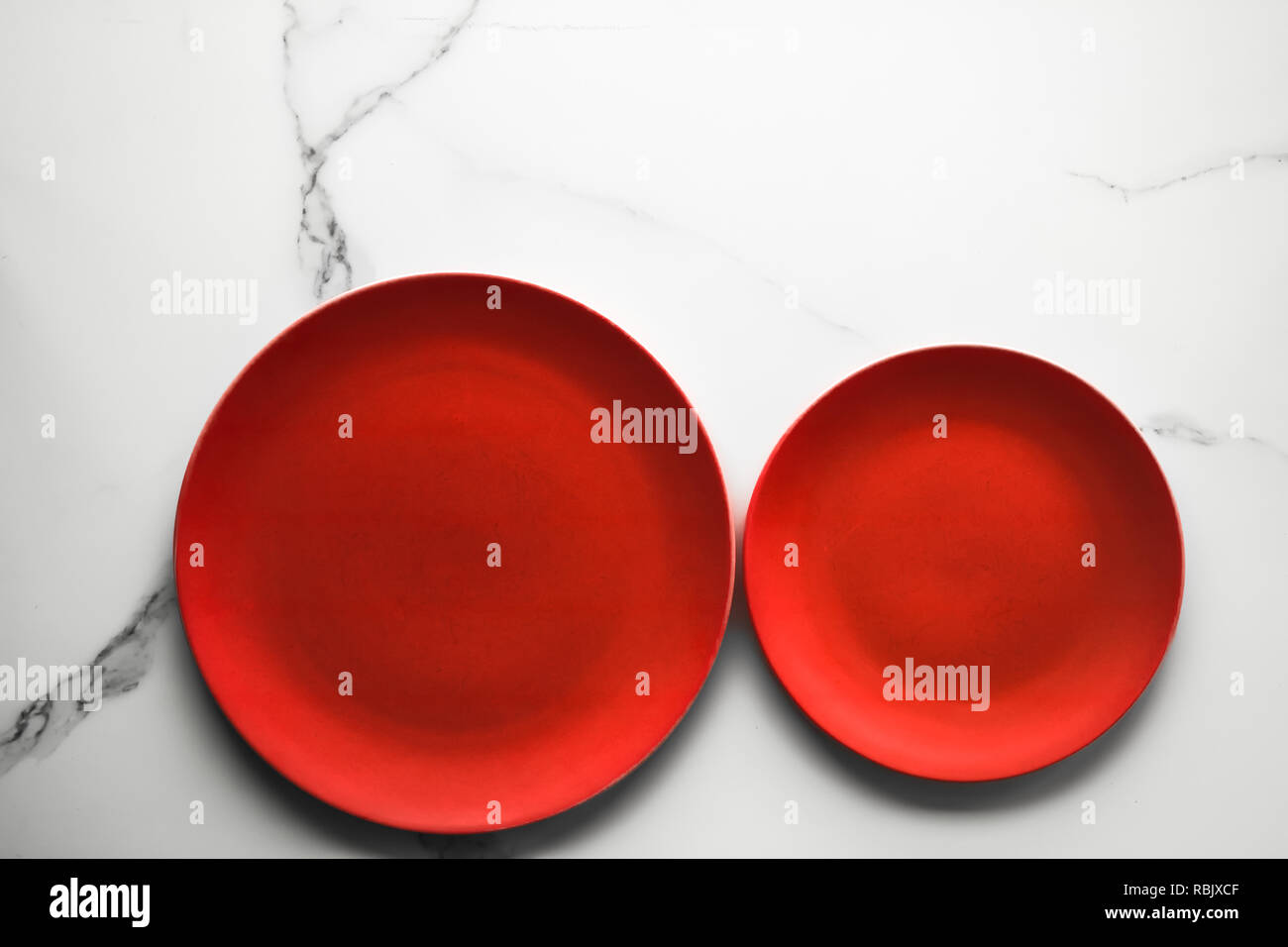 empty red plate on marble - recipe backgrounds, restaurant menu ...