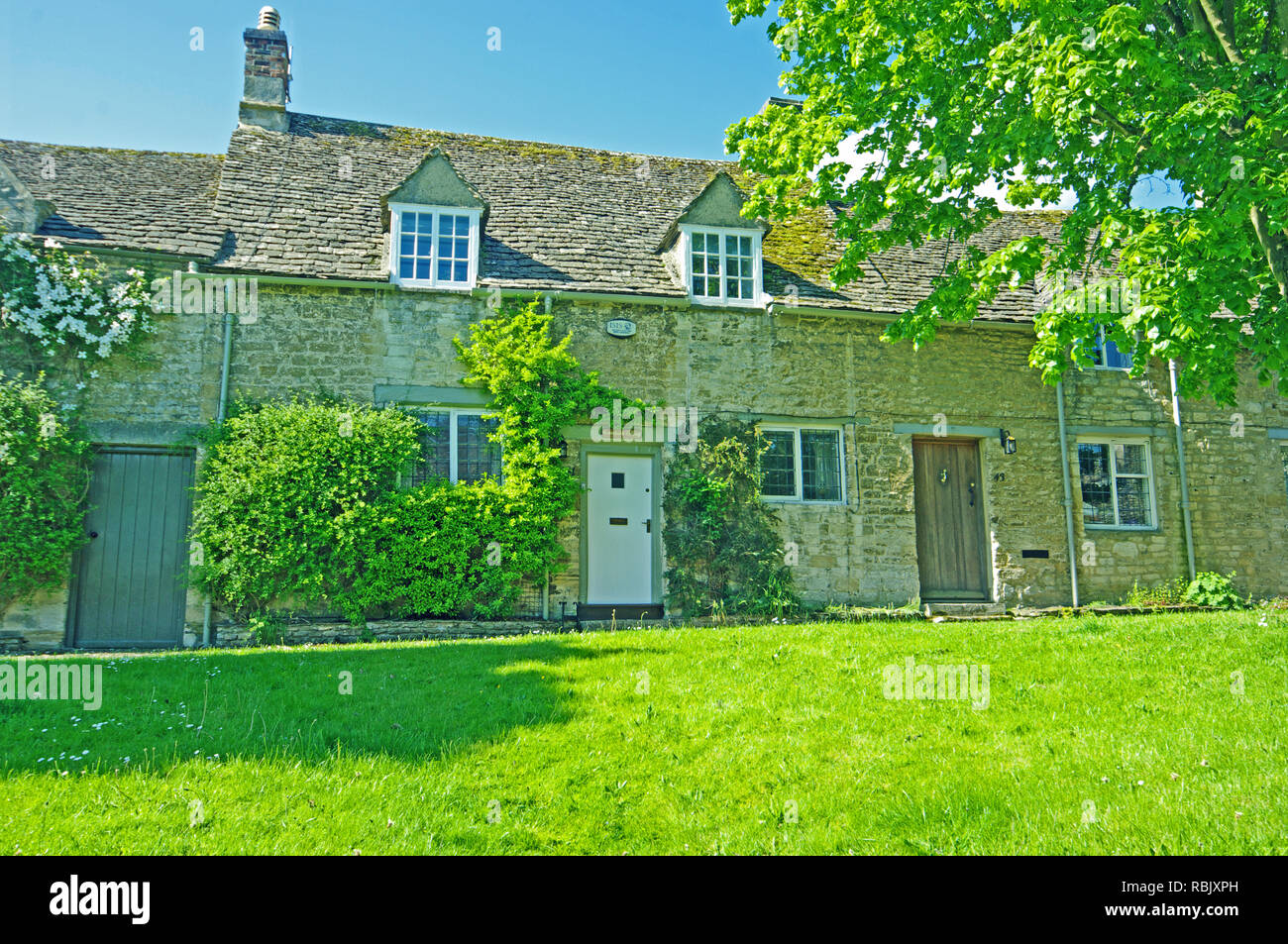 Cottage, Burford, Cotswold, Oxfordshire Stock Photo Alamy