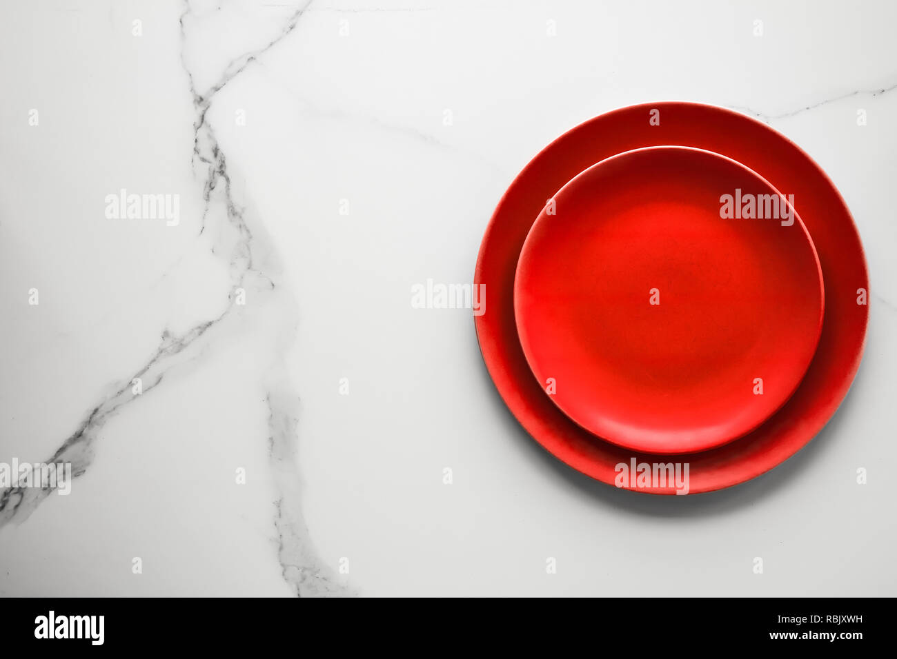 empty red plate on marble - recipe backgrounds, restaurant menu ...