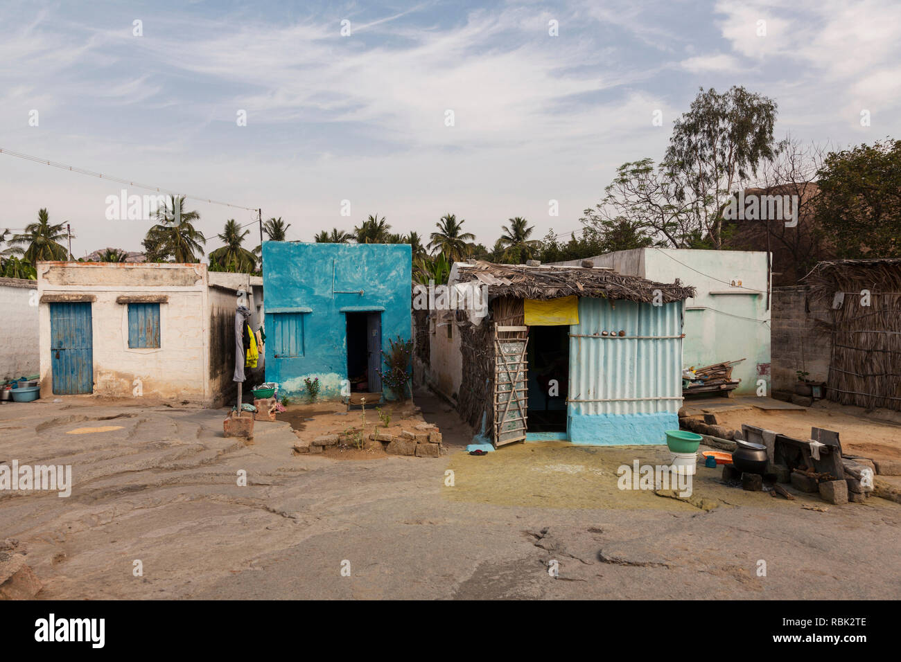 Village hut india hi-res stock photography and images - Alamy