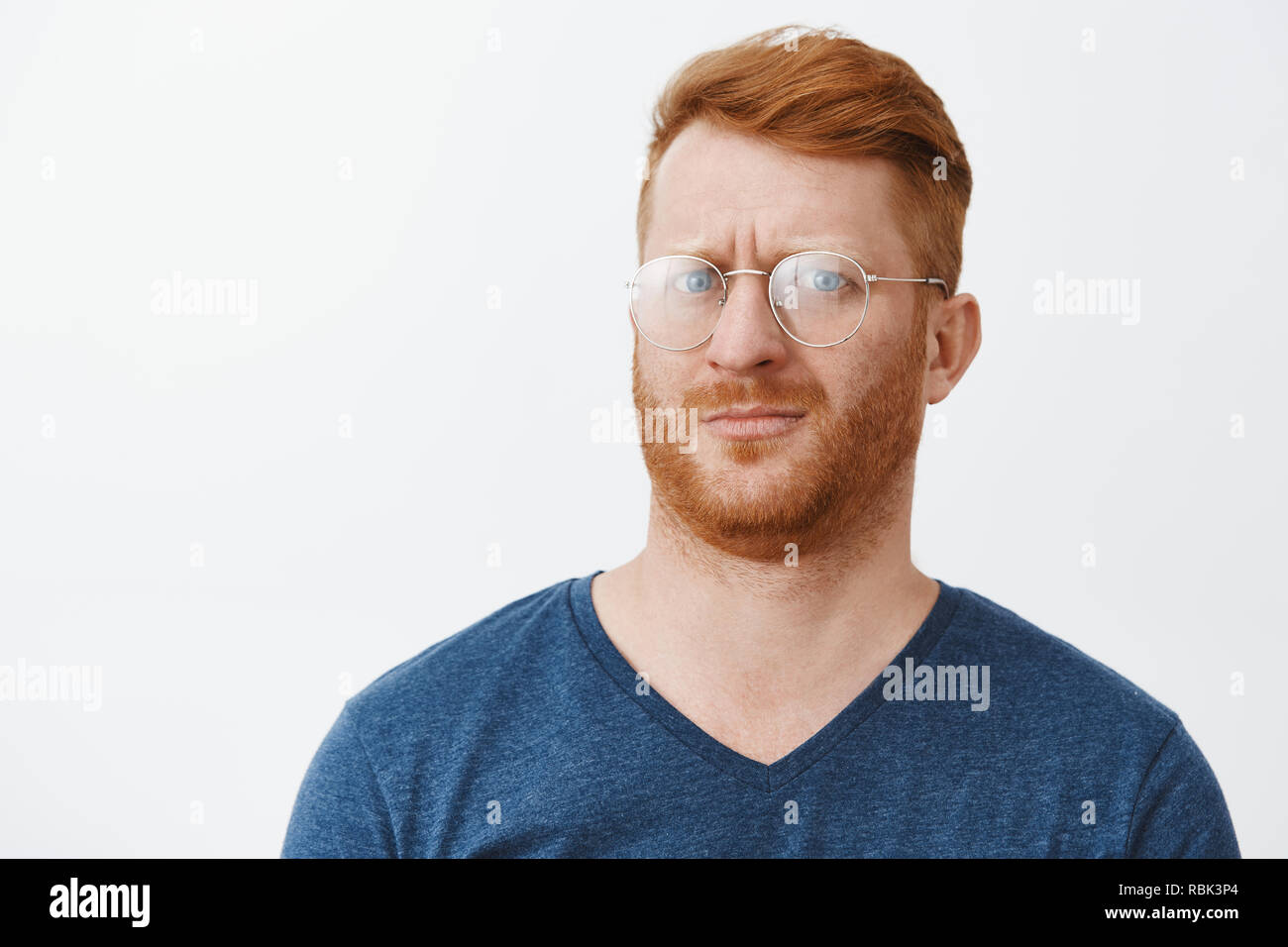 Pursing lips hires stock photography and images Alamy