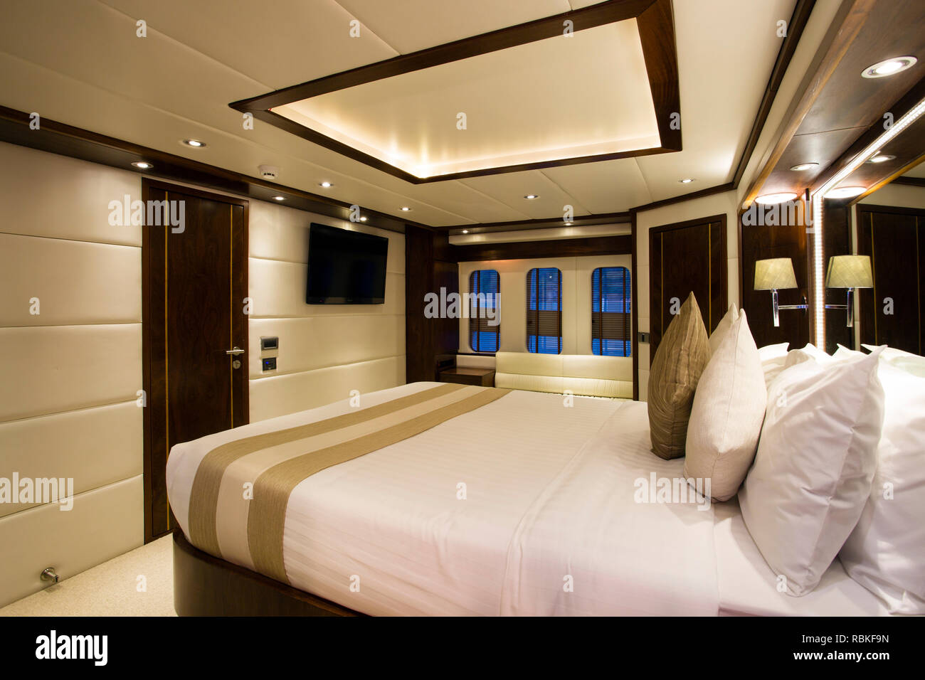 Sleeping quarters or bedroom of a luxury yacht ship Stock Photo Alamy