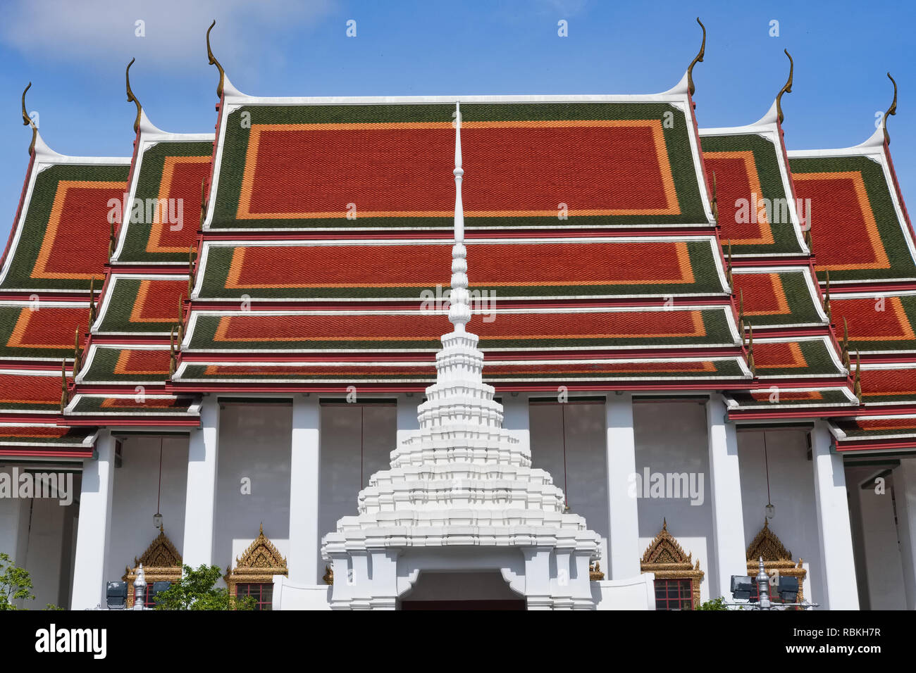 The Viharn or sermon hall of Wat Ratchanadta (also: Ratchanaddaram) in Bangkok, Thailand Stock Photo