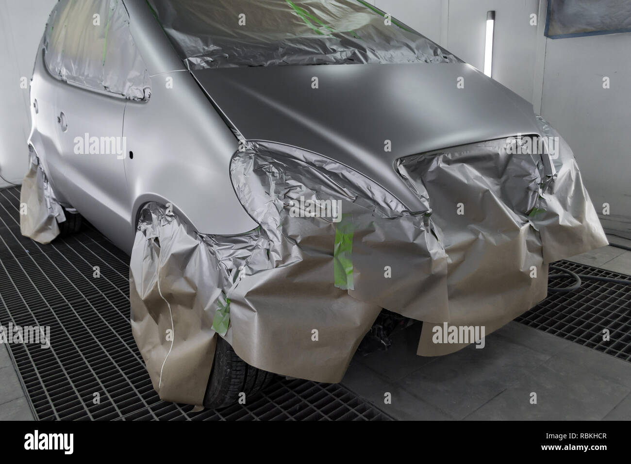 Cool Spray Paint Ideas That Will Save You A Ton Of Money: Silver Car