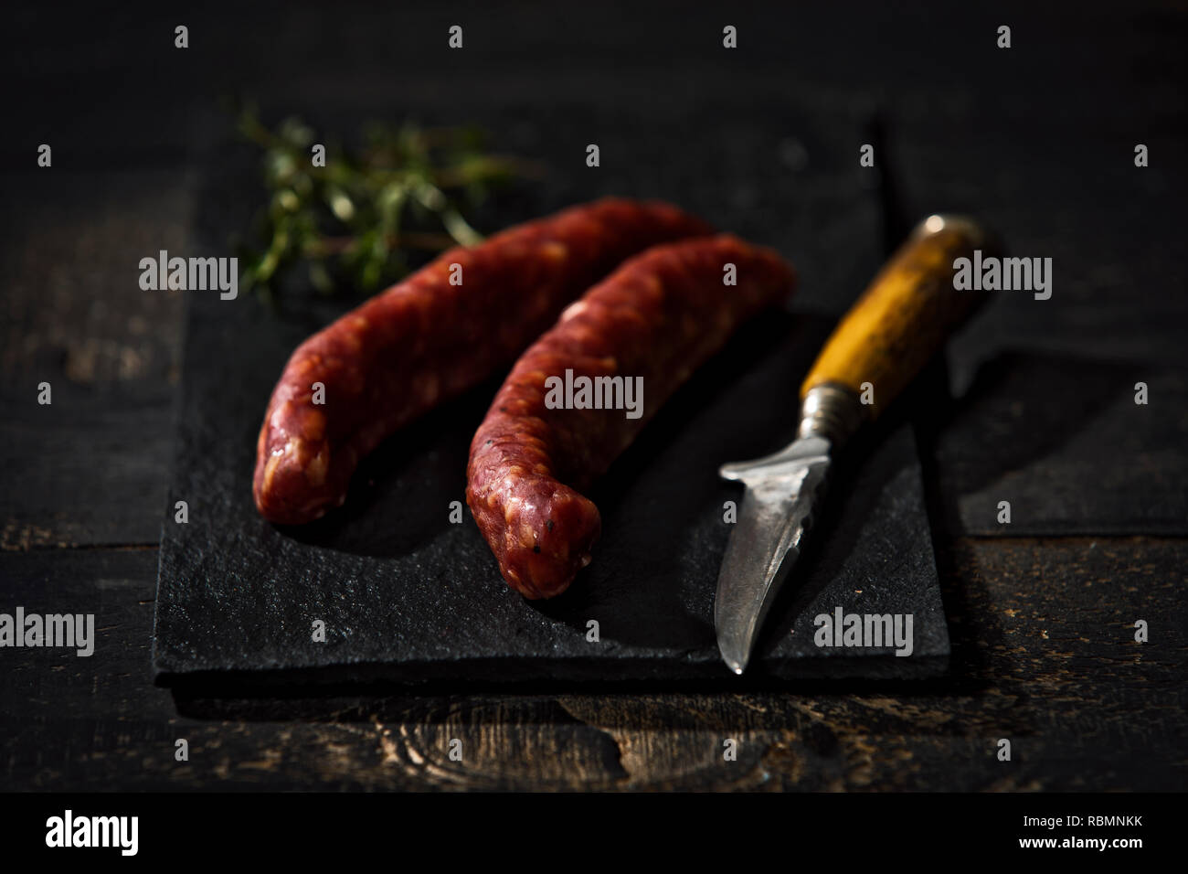 Südtiroler Hirschbeißer aus Schweine- und Hirschfleisch, Studio Stock Photo