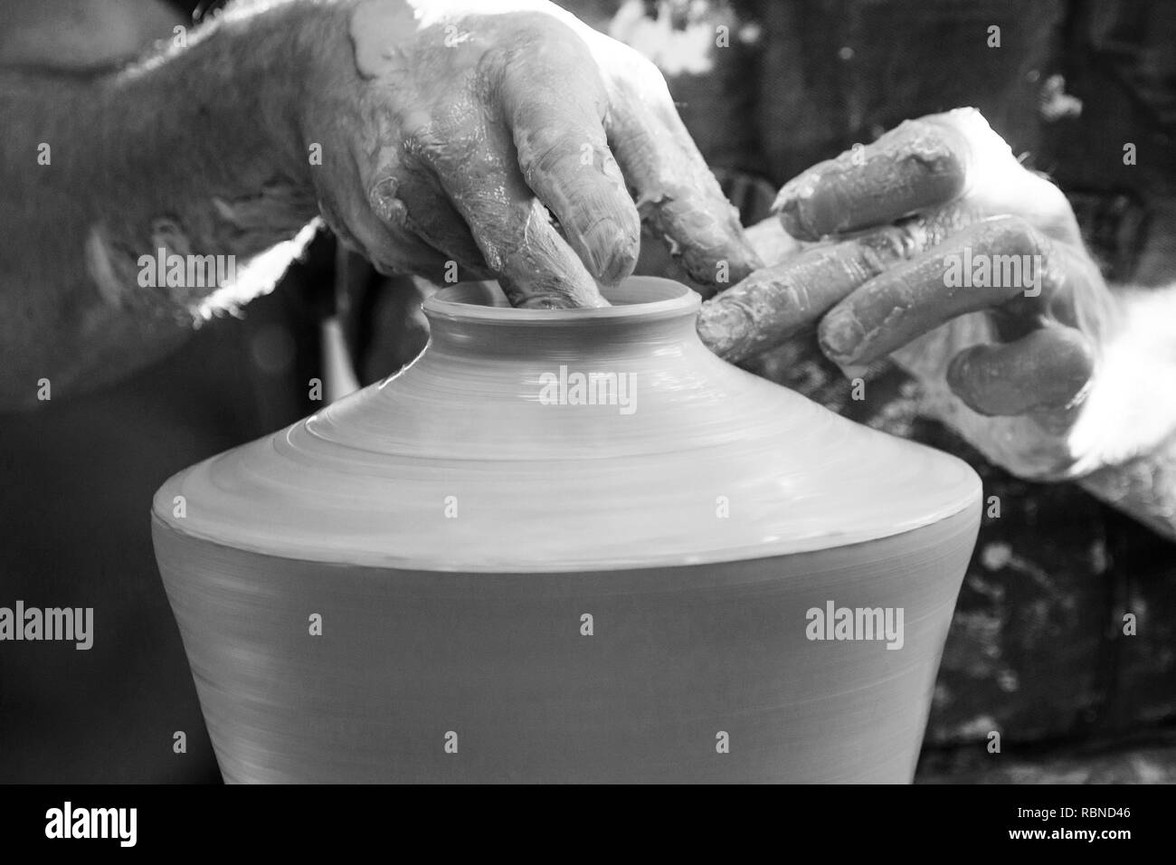 Potter wheel black hi-res stock photography and images - Alamy