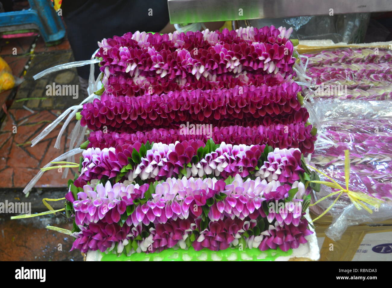 Flowers in flower market of Bangkok Stock Photo Alamy