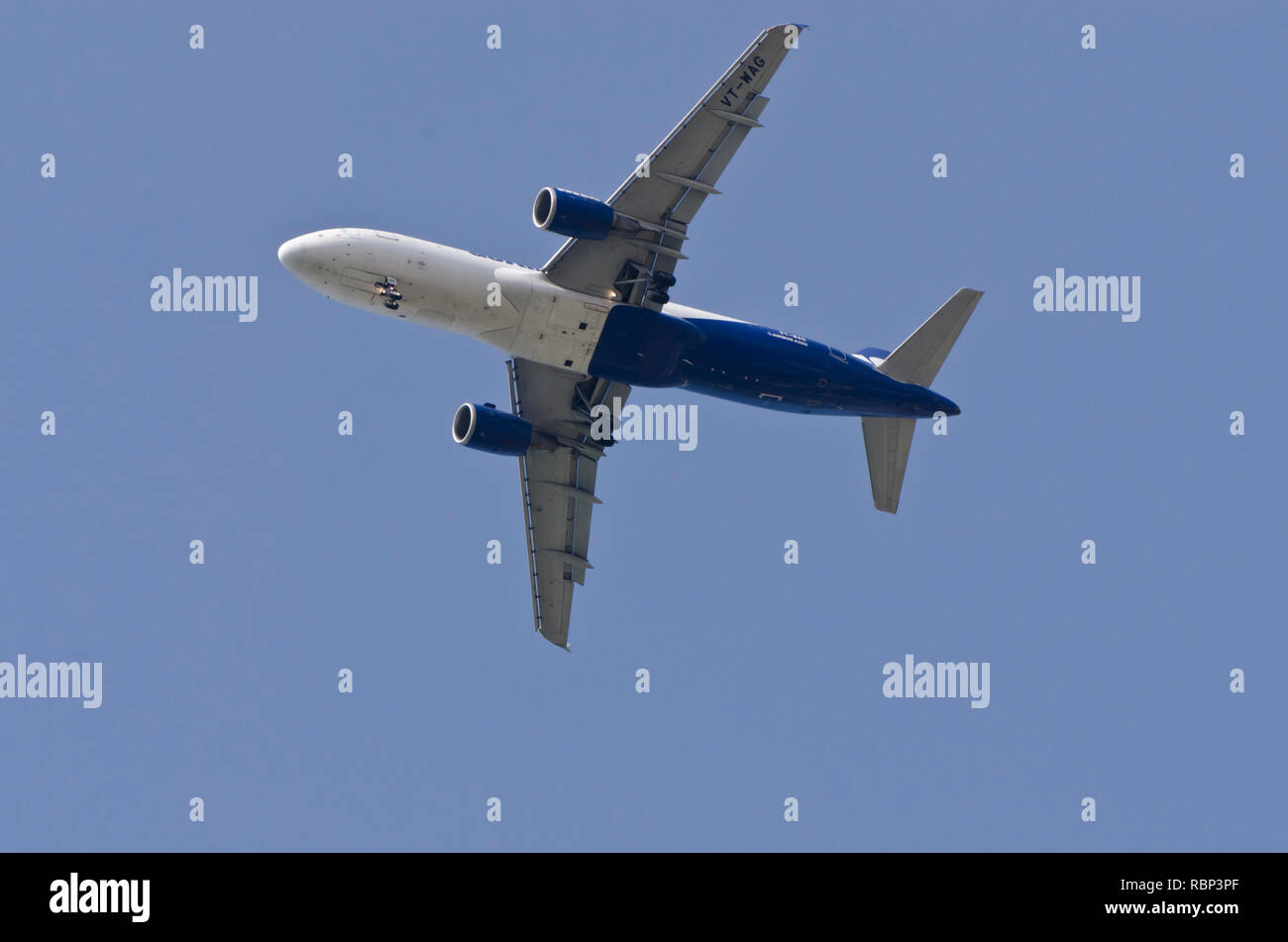 Airbus A320 aeroplane landing, Mumbai, Maharashtra, India, Asia Stock Photo