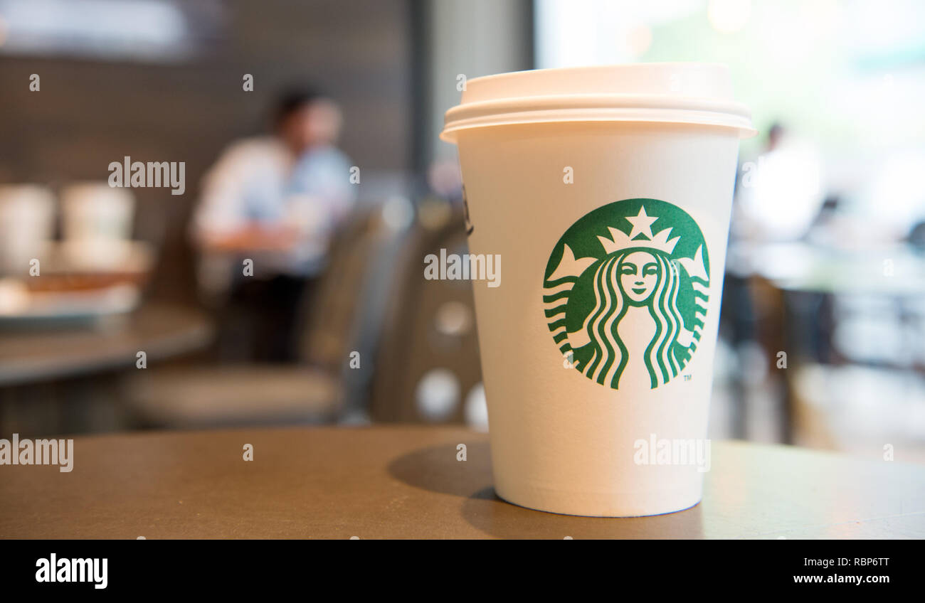 Starbucks Coffee Cup High Resolution Stock Photography And Images Alamy Starbucks Coffee Cup High Resolution Stock Photography And Images Alamy