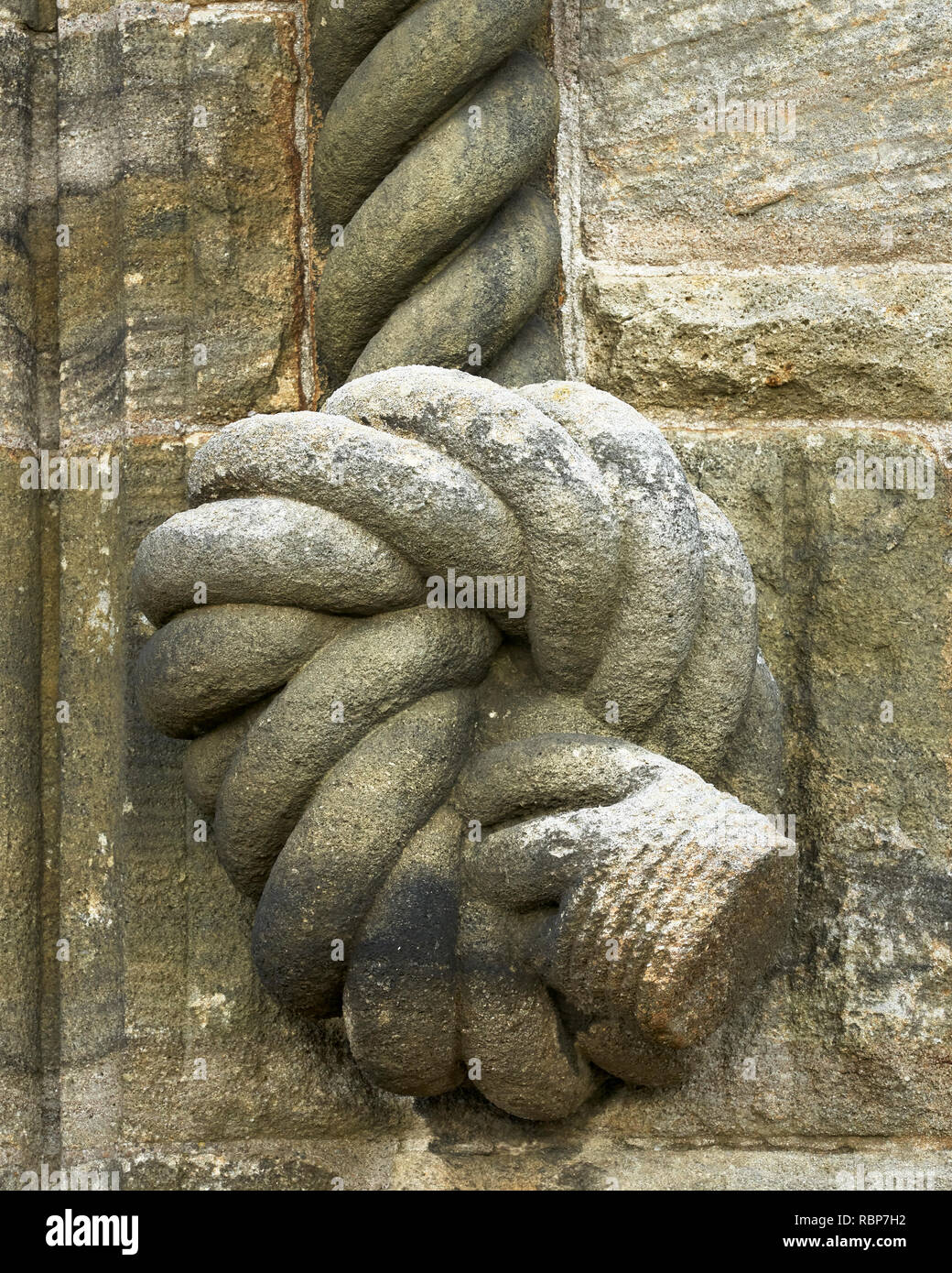 Stone sculpted rope and knot on the National Wallace Monument, City of Stirling, Scotland. Stock Photo