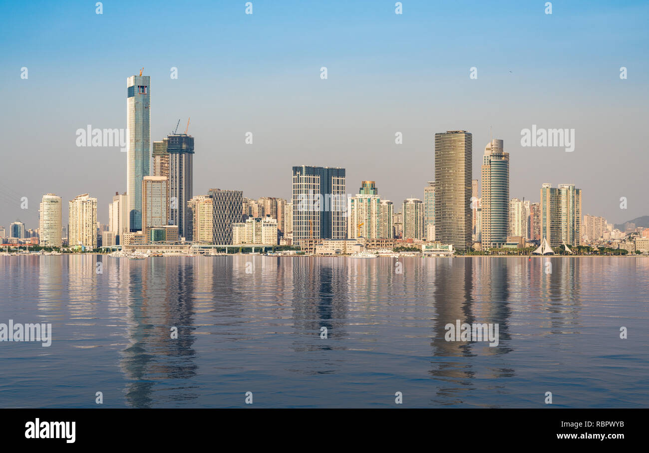 Skyline of the city of Xiamen with artificial ocean Stock Photo