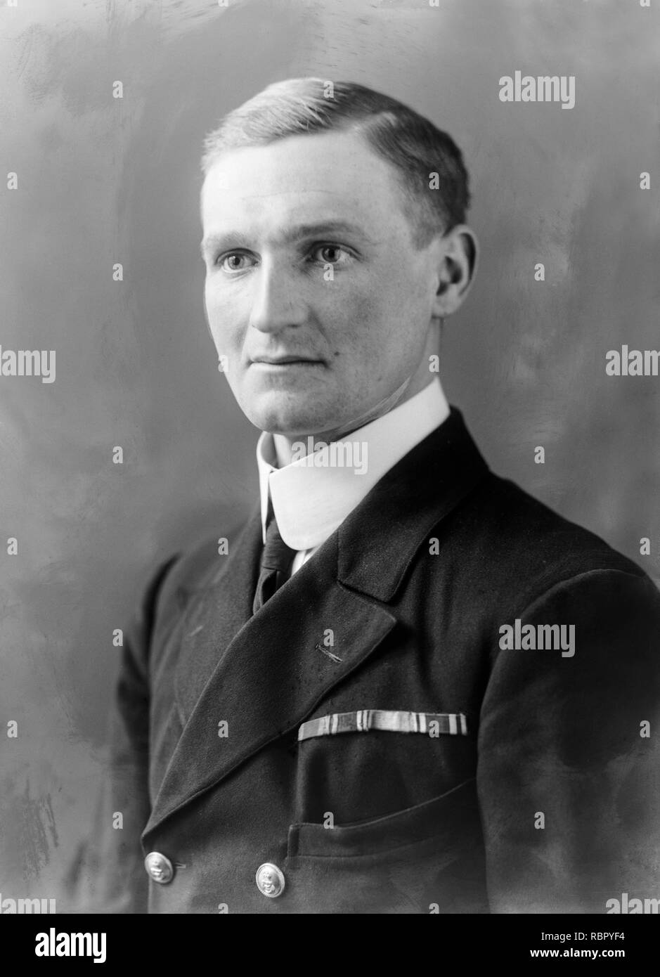 Photograph taken on 20th December 1920. Lieutenant Commander Henry Edward Rendall DSO of the British Royal Navy. Randall gained his DSO, or Distinguished Service Order, 'for distinguished services under fire on several occasions' in Russia during 1919. Photograph taken in the famous London Studios of Bassano. Stock Photo