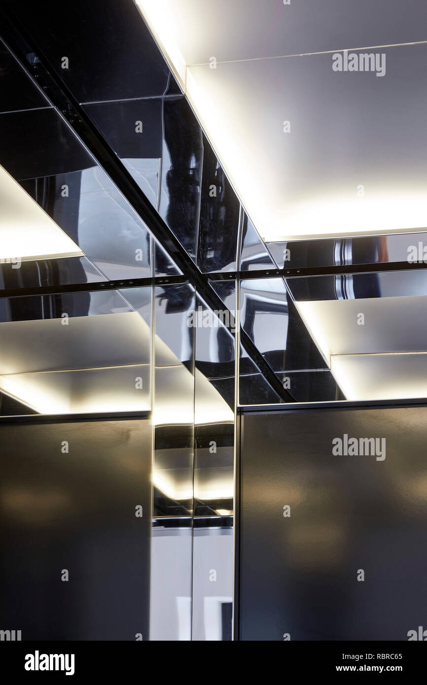 Detail mirror and indirect lighting. 8 Bloomsbury, London, United Kingdom. Architect: Buckley Gray Yeoman, 2017. Stock Photo